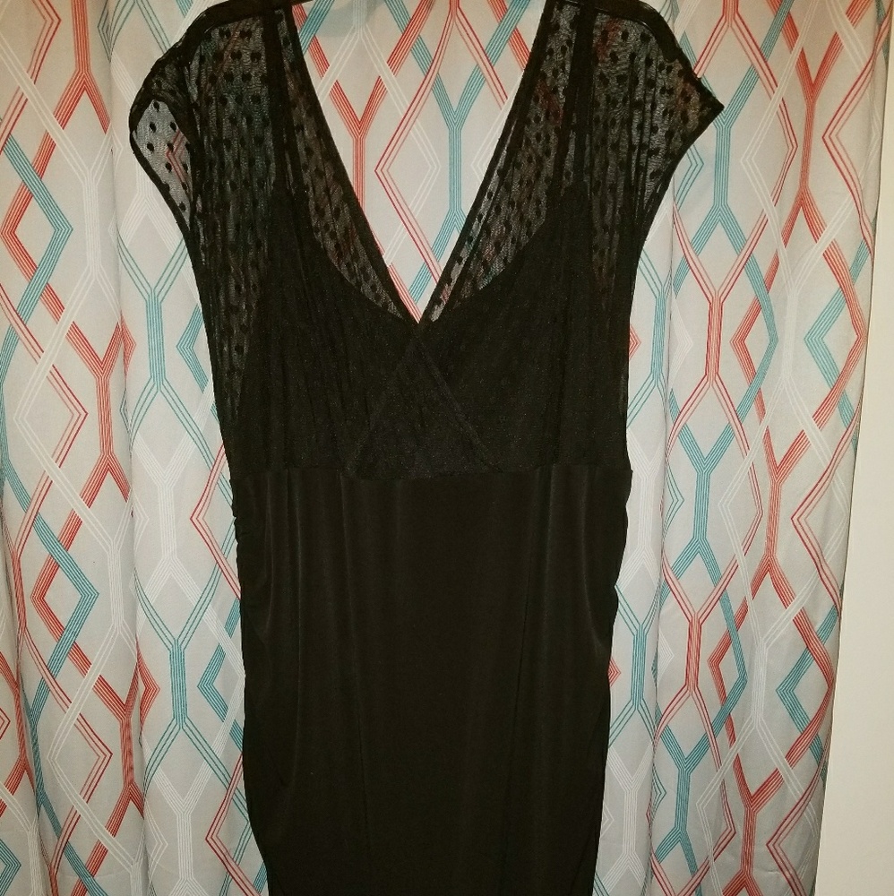 Black ruched bodycon dress